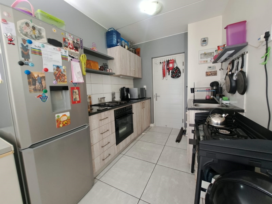2 Bedroom Property for Sale in Devon Park Western Cape